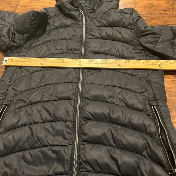 GAP women lightweight long hooded black puffer size small - Picture 6 of 9